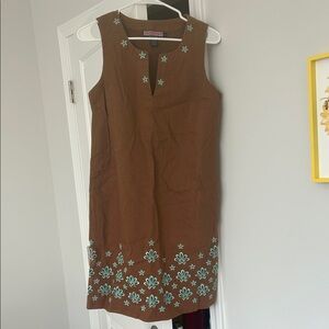Vineyard Vines Brown Top with Blue Embroidery